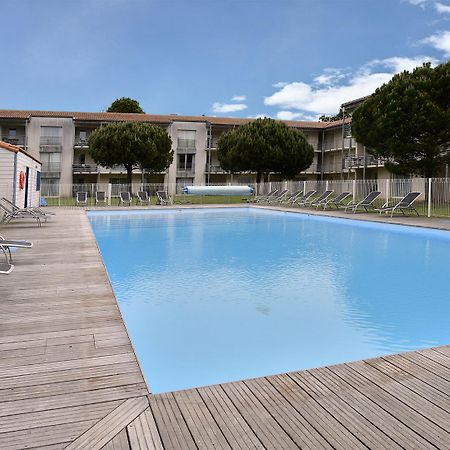 Vacanceole - Le Domaine Du Chateau - La Rochelle / Ile De Re 라고르 외부 사진