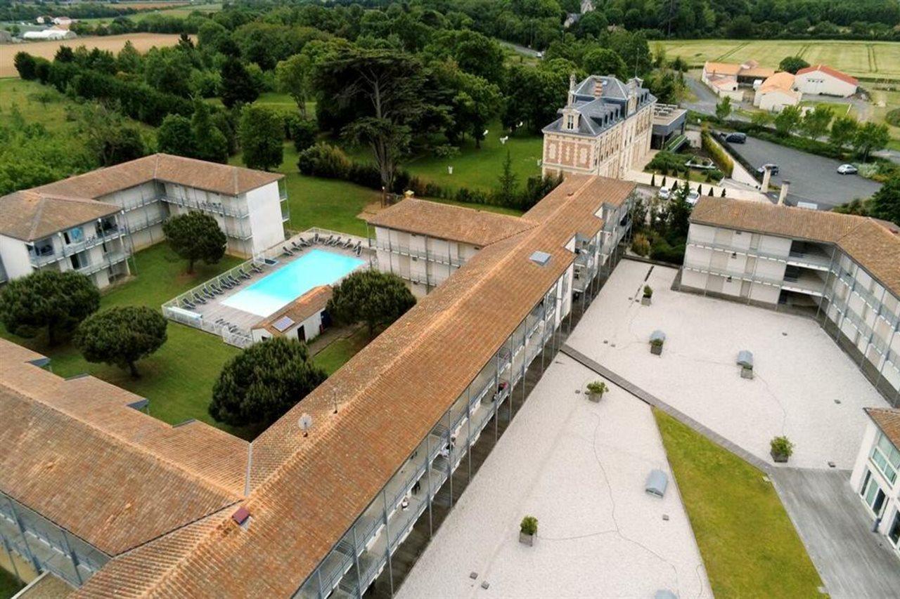 Vacanceole - Le Domaine Du Chateau - La Rochelle / Ile De Re 라고르 외부 사진